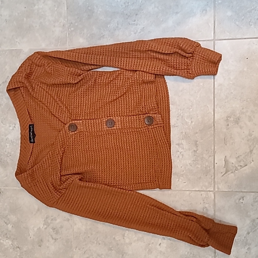 Botton up long sleeve sweater